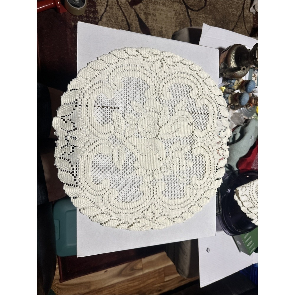 Heritage Lace Doily Table Linen Off White 15 Inch Round Angel Floral Collectible